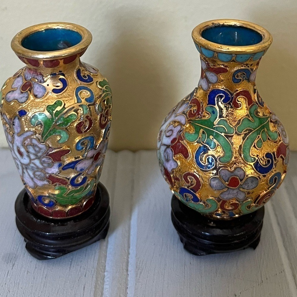 Vintage Miniature Cloisonne Style Gold Tone Background Floral Vases With Bases - Picture 7 of 9